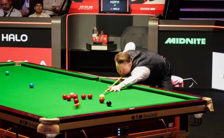 Snooker-titaanien taistelu päätökseen – kaikki on mahdollista
