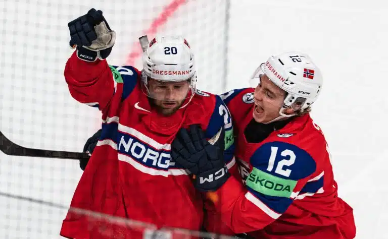 Se on siinä - raju paukku jääkiekon MM-kisoissa Se on siinä – raju paukku jääkiekon MM-kisoissa