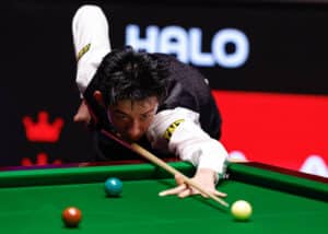 Ei mitään epäselvää – Kiinan snookersensaatio aloitti ryminällä MM-välierän