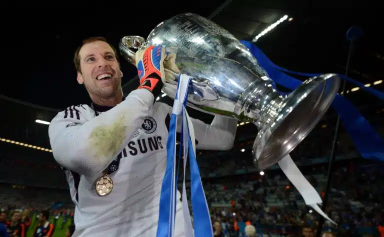 Maalivahtilegenda Petr Čech vieraili Kuningaslaji ohjelmassa – Paljasti Antti Niemen roolin koppipuheissa