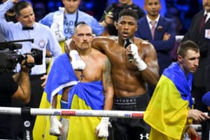 Entinen kilpakumppani auttaa nyt Anthony Joshuaa – paljastus supertähden tilanteesta