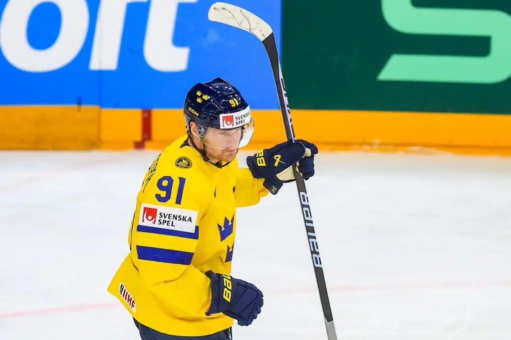 Tre Kronor sai NHL-vahvistuksen - nuorella lupauksella traaginen kohtalo Tre Kronor sai NHL-vahvistuksen – nuorella lupauksella traaginen kohtalo