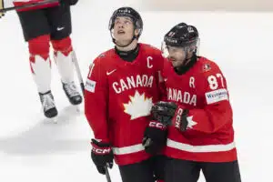 Sidney Crosby laittoi järjettömän syöttöklinikan pystyyn - Kanada teki selvää jälkeä yhdessä erässä Sidney Crosby laittoi järjettömän syöttöklinikan pystyyn – Kanada teki selvää jälkeä yhdessä erässä