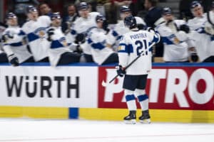 Kaikki peliin Leijonat! – Atleetin livestudiolla selkeä kaava mestaruuteen
