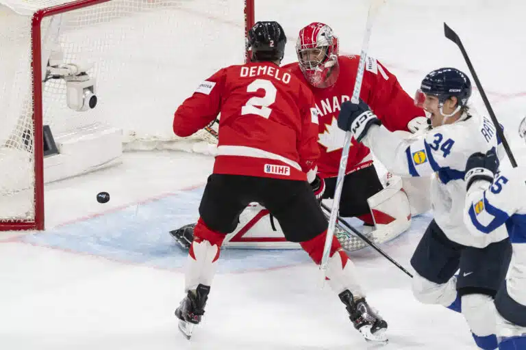 Näin Leijonien maalisankari Aatu Räty riemuitsi finaalipaikkaa