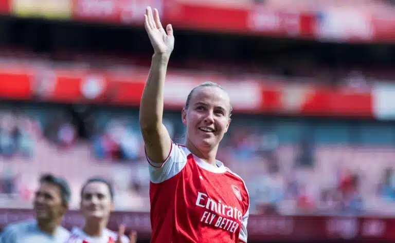Arsenal-legendan seura vaihtuu – ”Tulee jäämään historiaan”
