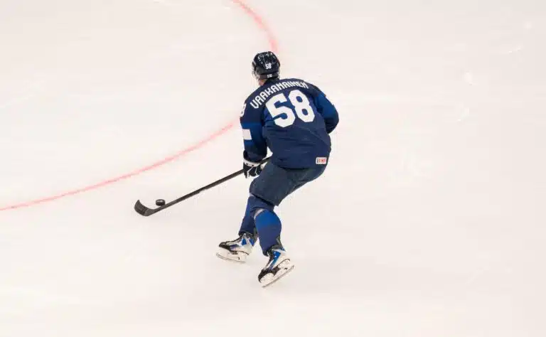 Ex-tuomarilta rajua tekstiä Leijonat-pakin loukkaantumisesta – ”Laput silmillä”