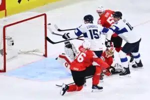 Leijonat kärsi melkoisesta tuomarifarssista