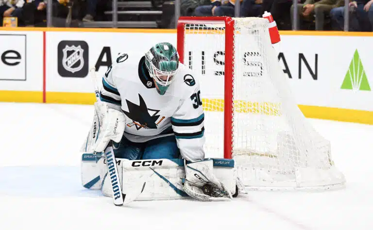 Ruotsin NHL-pelaaja maitojunalla kotiin