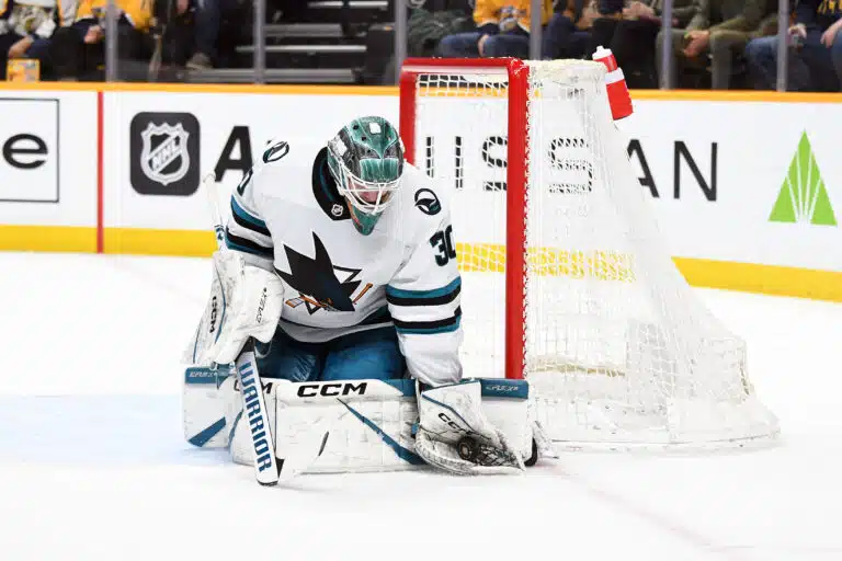 Ruotsin NHL-pelaaja maitojunalla kotiin
