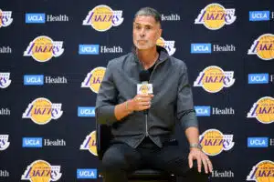 Los Angeles Lakersilta kova palkkaus Los Angeles Lakersilta kova palkkaus