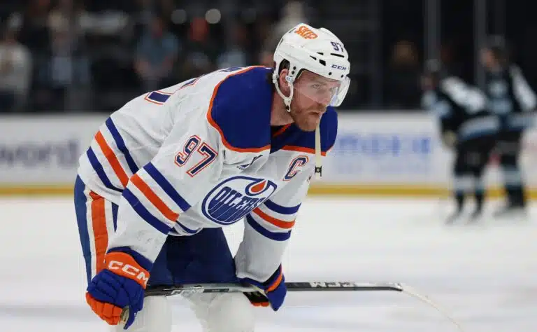 Connor McDavidista esitettiin raju väite – NHL-fanit raivostuivat välittömästi