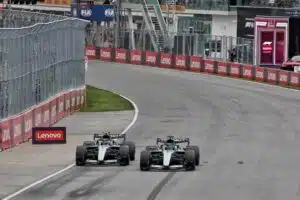 Upea F1-taistelu päättyi - George Russell keskeytti Upea F1-taistelu päättyi – George Russell keskeytti