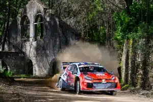 EK10: Sebastien Ogier kärkipaikalla Portugalin MM-rallissa, Sami Pajarilla ikävää draamaa
