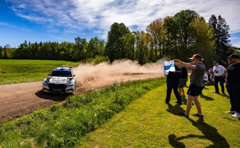Suomalaiselle rallikuskille historiallinen saavutus - Teemu Suninen pettyi rajusti Suomalaiselle rallikuskille historiallinen saavutus – Teemu Suninen pettyi rajusti