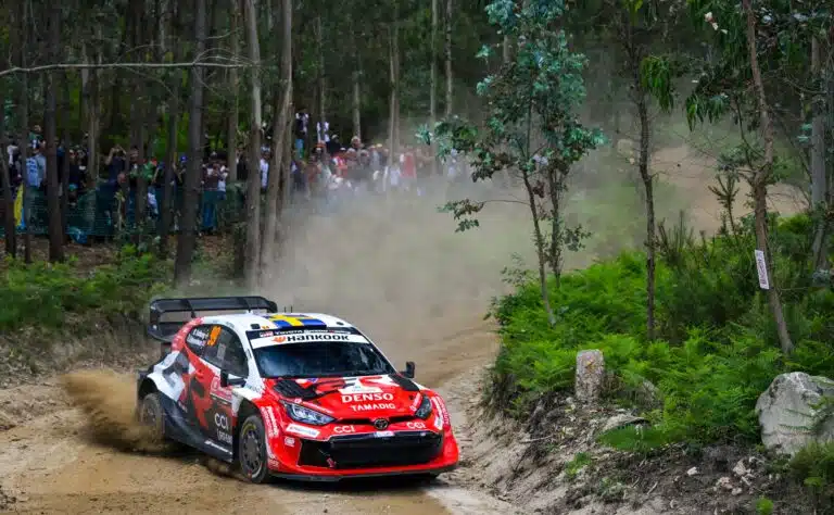 EK3: Portugalin MM-ralli etenee Toyotan komennossa – suuri muutos on kuitenkin tapahtunut