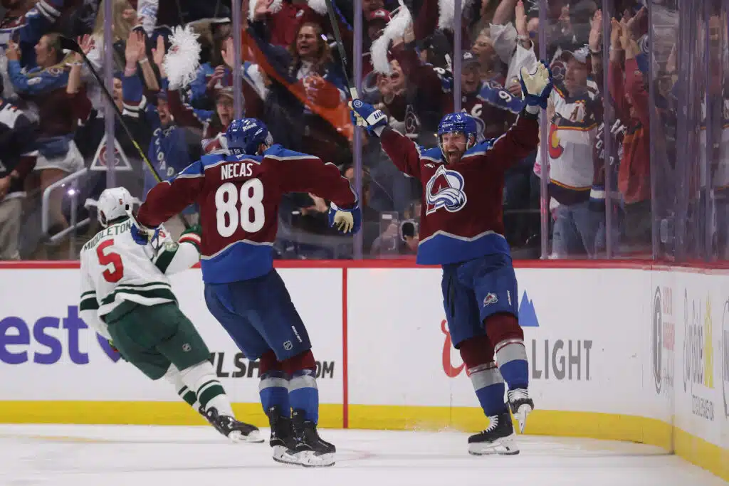 NHL:ssä karmea sulaminen - Colorado puristi jatkoon NHL:ssä karmea sulaminen – Colorado puristi jatkoon