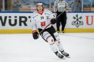 Kulta-Leijonalta lähtö seurasta