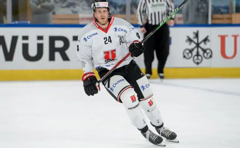 Kulta-Leijonalta lähtö seurasta