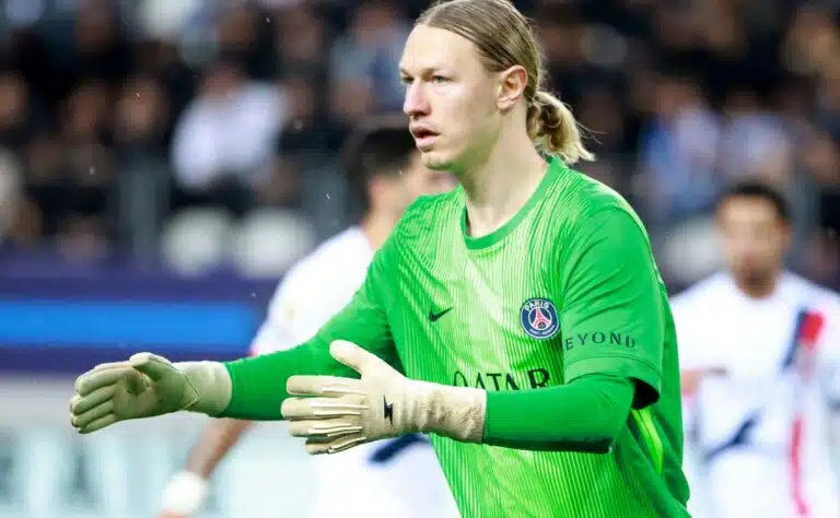 PSG-vahdille porkkana Mestarien liigan finaaliin – pornotähdeltä viekoitteleva tarjous
