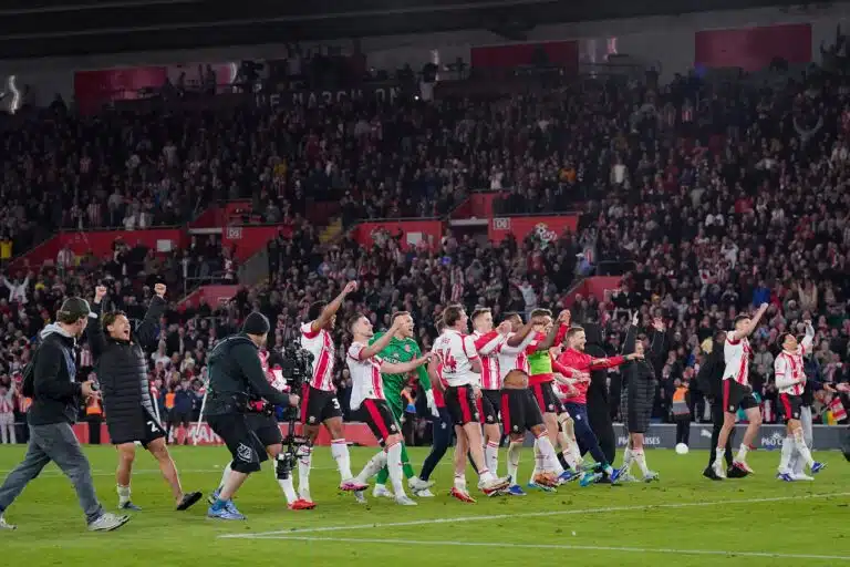 Championshipin vakoilusoppa sakenee – pelaajat haastamassa seuran oikeuteen