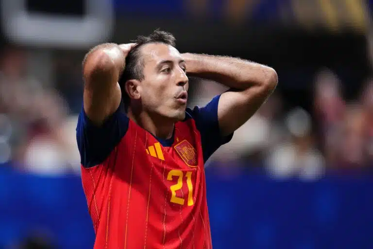 Espanjan pelaaja teki MM-historiaa – oli vitsikkäänä