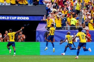 Ecuador kesytti saksalaiset MM-futiksessa