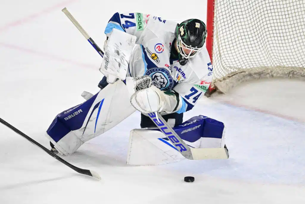 Suomalaisen entisen NHL-vahdin ura jatkuu uudessa maassa Suomalaisen entisen NHL-vahdin ura jatkuu uudessa maassa