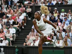 Serena Williams palasi tenniskentille - paluuottelusta muodostui uskomaton trilleri Serena Williams palasi tenniskentille – paluuottelusta muodostui uskomaton trilleri