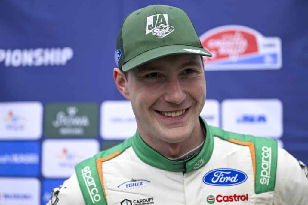 EK16: Jon Armstrong vertaili suosikkipätkää tietokonepeliin EK16: Jon Armstrong vertaili suosikkipätkää tietokonepeliin