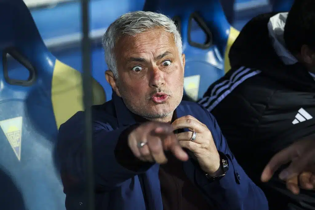 Kulissipaljastus: José Mourinhon paluu Real Madridiin viivästyi – taustalla erikoinen ratkaisu Kulissipaljastus: José Mourinhon paluu Real Madridiin viivästyi – taustalla erikoinen ratkaisu