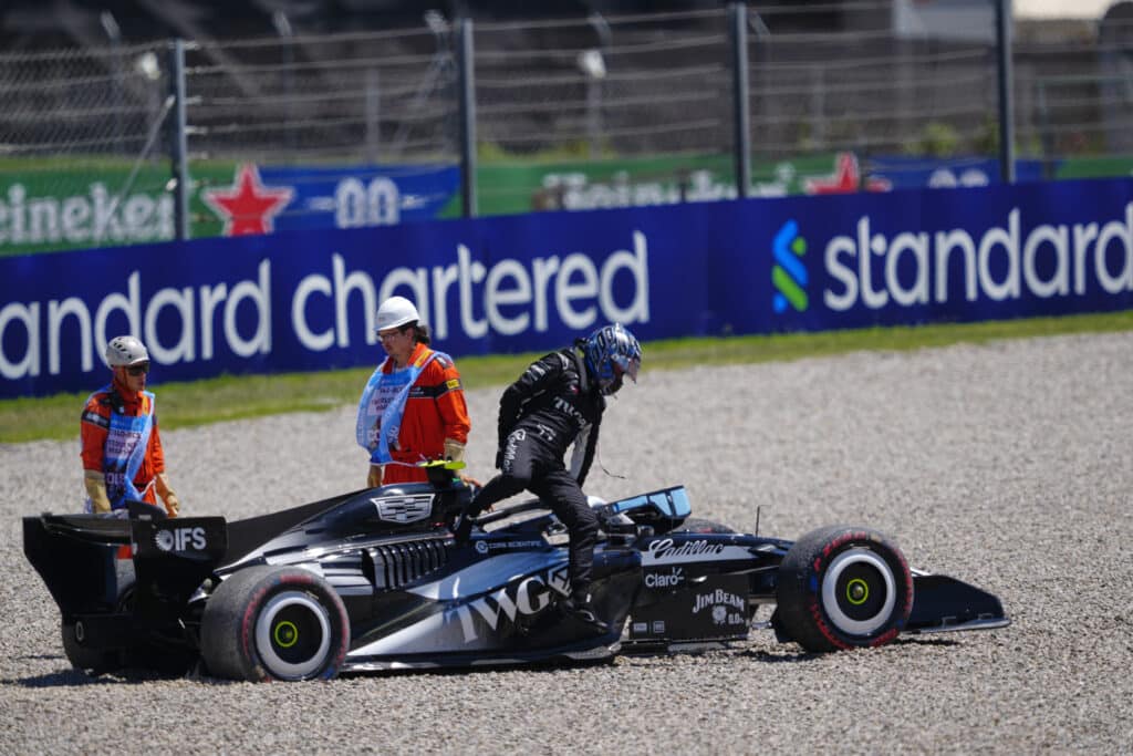 Valtteri Bottas avasi keskeytystään – ”Useita ongelmia” Valtteri Bottas avasi keskeytystään – ”Useita ongelmia”