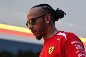 Lewis Hamilton loukkaantui vakavasti – ”Tämä on yksityisasia”