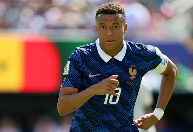 Kylian Mbappe ei aloittanut edes täysillä