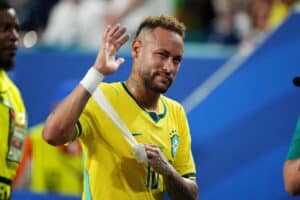 Neymar herkistyi kyyneliin – pitkä piina on ohi