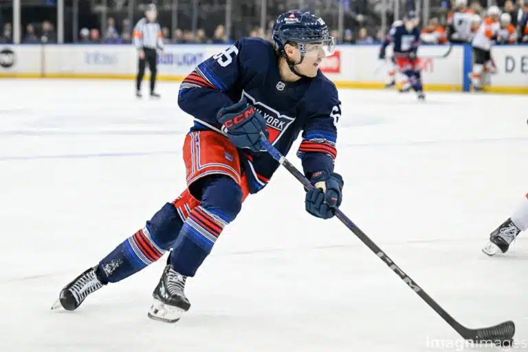 New York Rangersin nuori lupaus saattaa olla lähdössä – NHL-sisäpiiriläinen paljasti uuden siirtohuhun