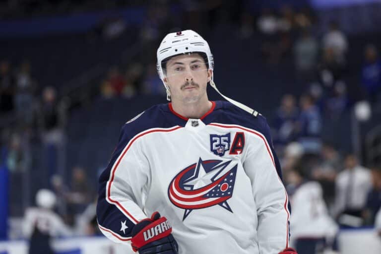 Toronto Maple Leafs valmis jättikauppaan – Matthew Knies voidaan uhrata tähtipuolustajasta
