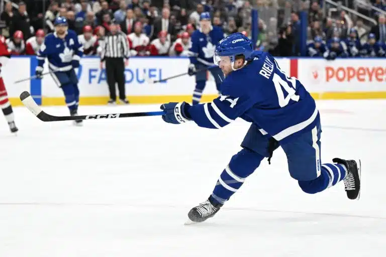 Hurja NHL-huhu: Toronto voisi kaupata tähtipuolustajansa – vastineeksi jättinimi