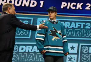 Ensimmäinen kesän NHL-varaus teki sopimuksen Ensimmäinen kesän NHL-varaus teki sopimuksen