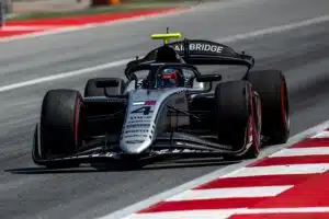 Valtteri Bottas pyyhki tallikaverillaan pöytää – ”Opin koko ajan”