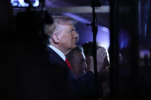 Donald Trump sai raivoisan vastaanoton newyorkilaisyleisöltä – NBA-finaalista muodostui trilleri