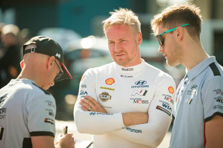 Rallit.fi: Esapekka Lapin kohtalo on nyt selvillä – Hyundai-pomolta härski temppu