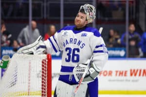Stanley Cup -voittaja Carolinalta maalivahtikiinnitys