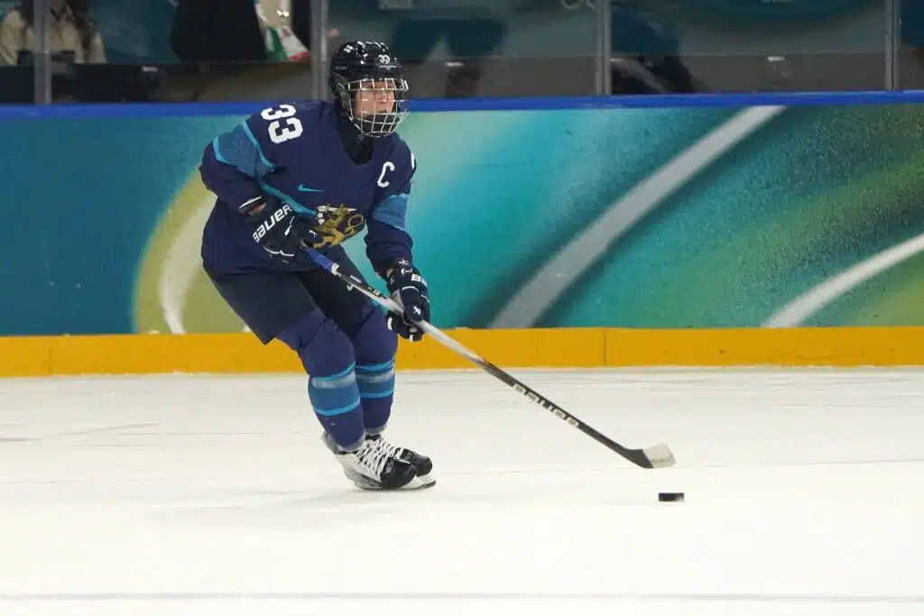 Suomalaiselle jääkiekkolegendalle unelmasiirto Montrealiin Michelle Karvinen