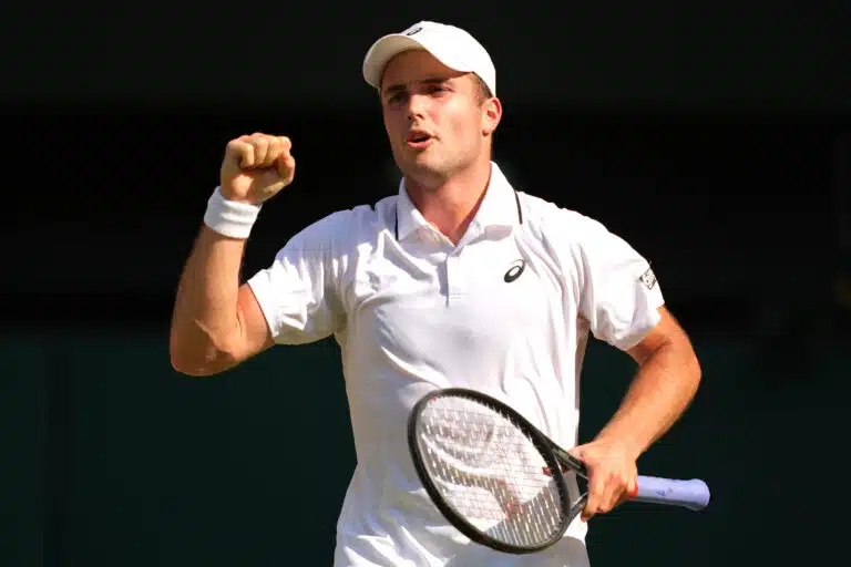 Wimbledonin jättisensaatiolla poikkeuksellinen perhetausta