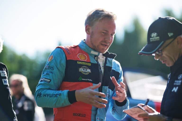 Esapekka Lapilla oli suuri ongelma MM-rallissa – nyt suomalainen puhui suunsa puhtaaksi