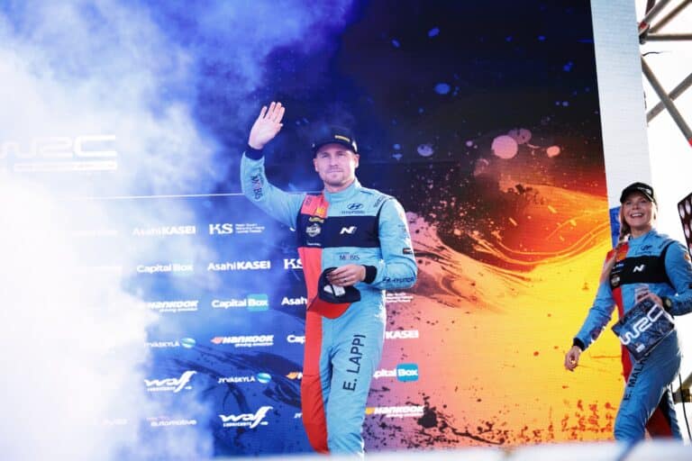 EK4: Esapekka Lappi ajoi metsään – Jyväskylän MM-ralli päätökseen