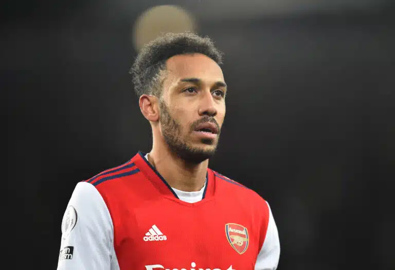 Arsenalista ja Chelseasta tuttu tähti palaa Espanjaan