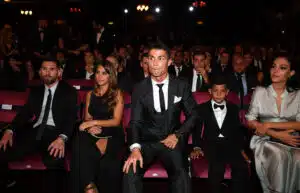 Cristiano Ronaldo kertoi väleistään Lionel Messiin – paljasti hauskan yksityiskohdan Lionel Messi, Antonella Roccuzzo, Cristiano Ronaldo, Cristiano Ronaldo Jr. ja Georgina Rodriguez