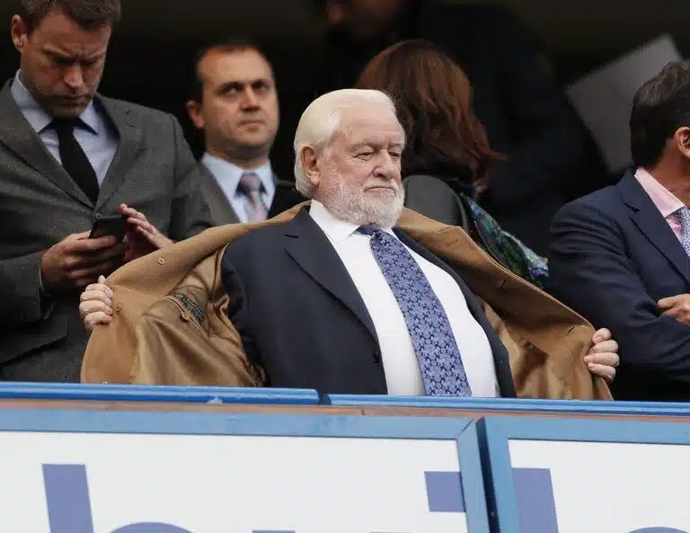 Chelsea-legenda Ken Bates on kuollut 94-vuotiaana – osti seuran yhdellä punnalla
